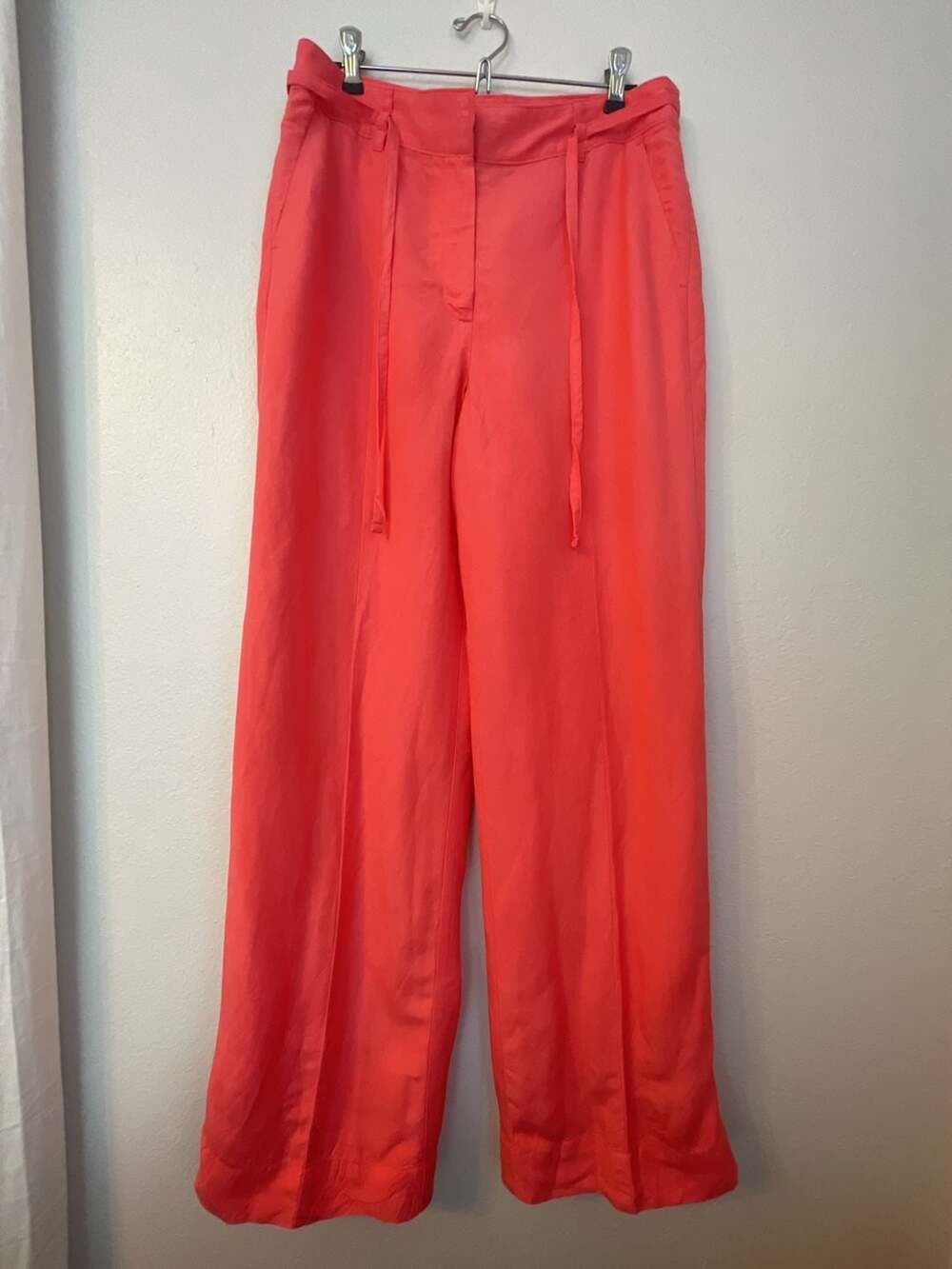 Linen Blend Wide Leg Pants Size 8 Coral Red High Rise Tie Waist
Breezy
Coastal